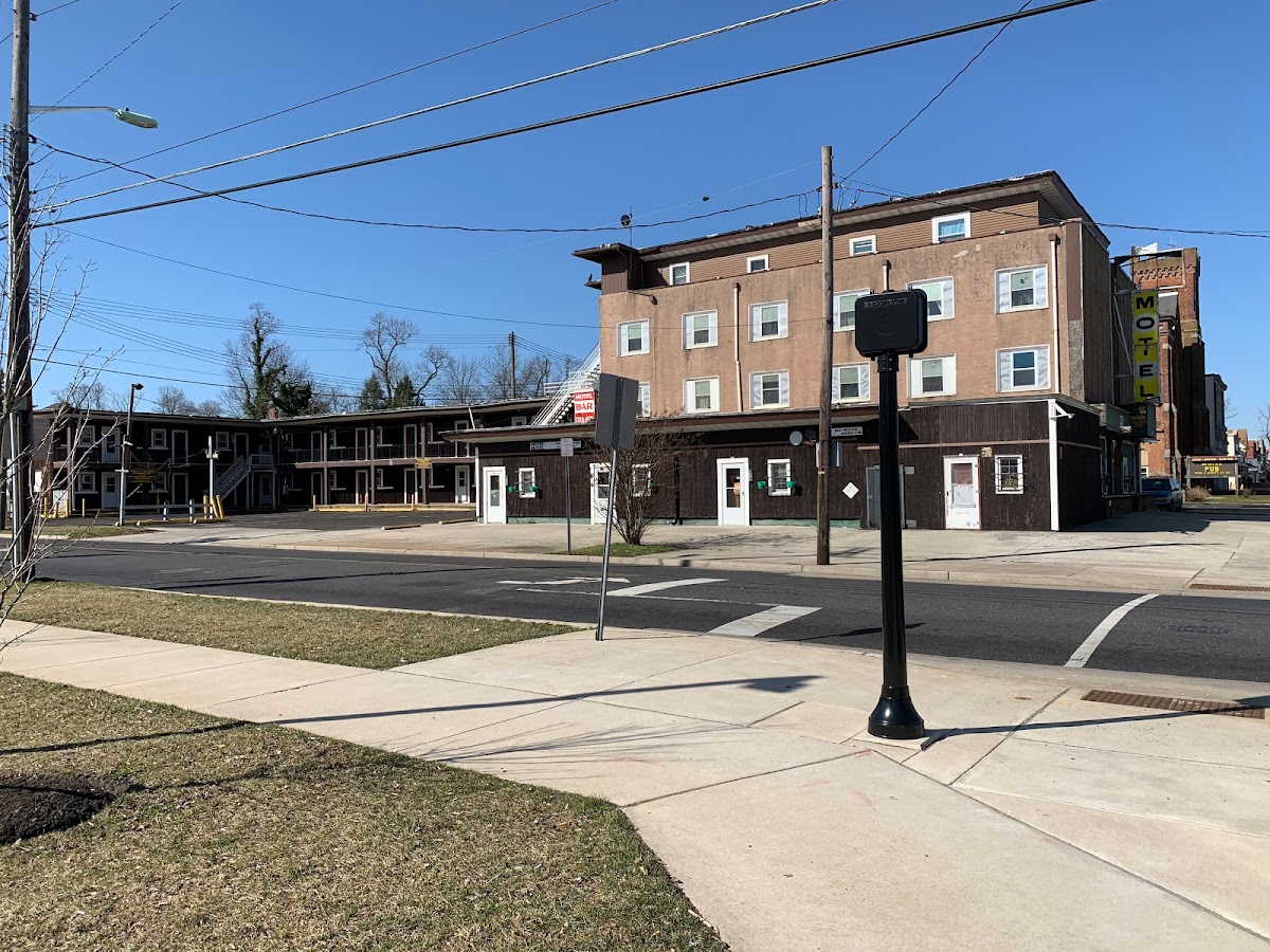 East Landis Hotel & Motel